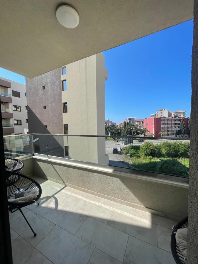 Dora Family Apartments Budva Luaran gambar