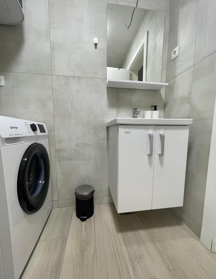 Dora Family Apartments Budva Luaran gambar