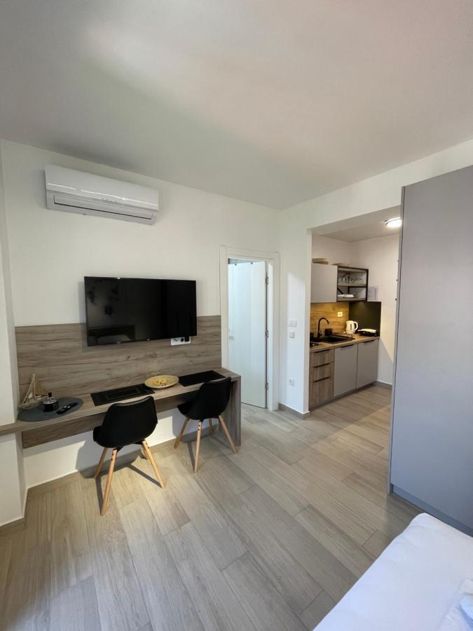 Dora Family Apartments Budva Luaran gambar