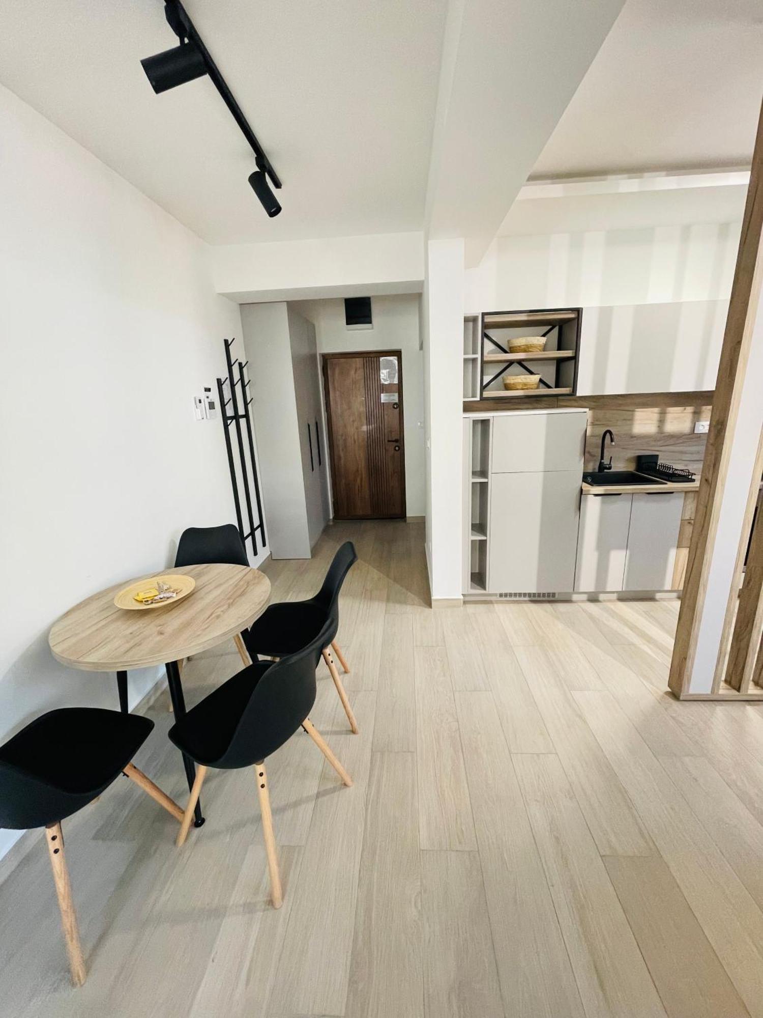 Dora Family Apartments Budva Luaran gambar