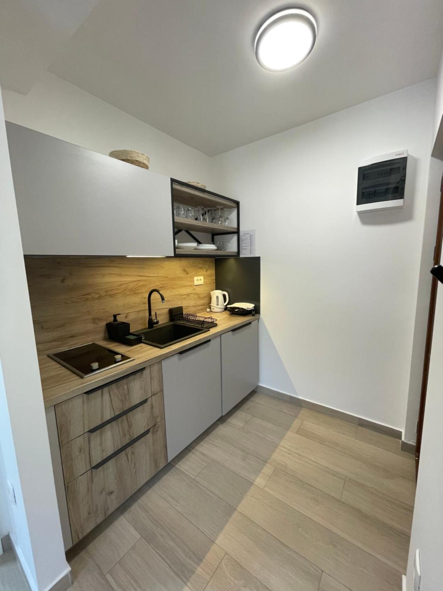 Dora Family Apartments Budva Luaran gambar